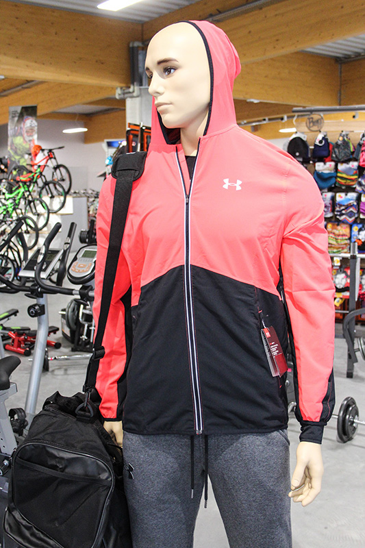 under armour run true sw jacket